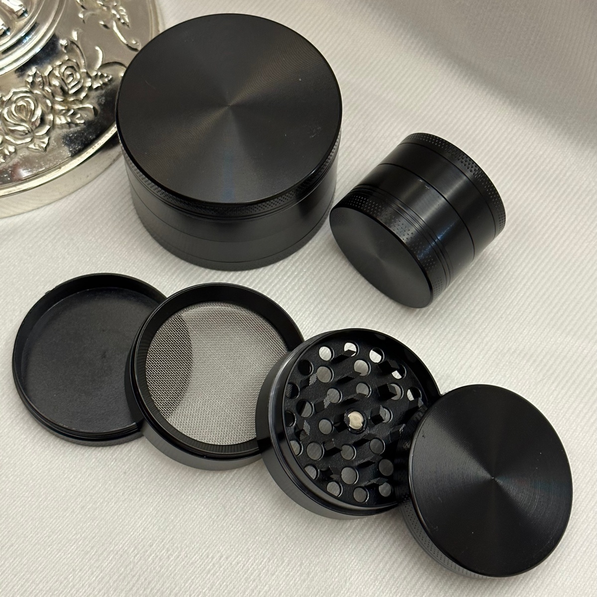 Industrial Acrylic Laser Cutter - 1.4/1.8/2.4inch Black Laser 4-Layers Herb Grinder